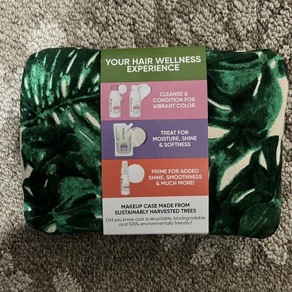 Biolage 5 Piece Set With Tropical Makeup Case NWT - Picture 3 of 3